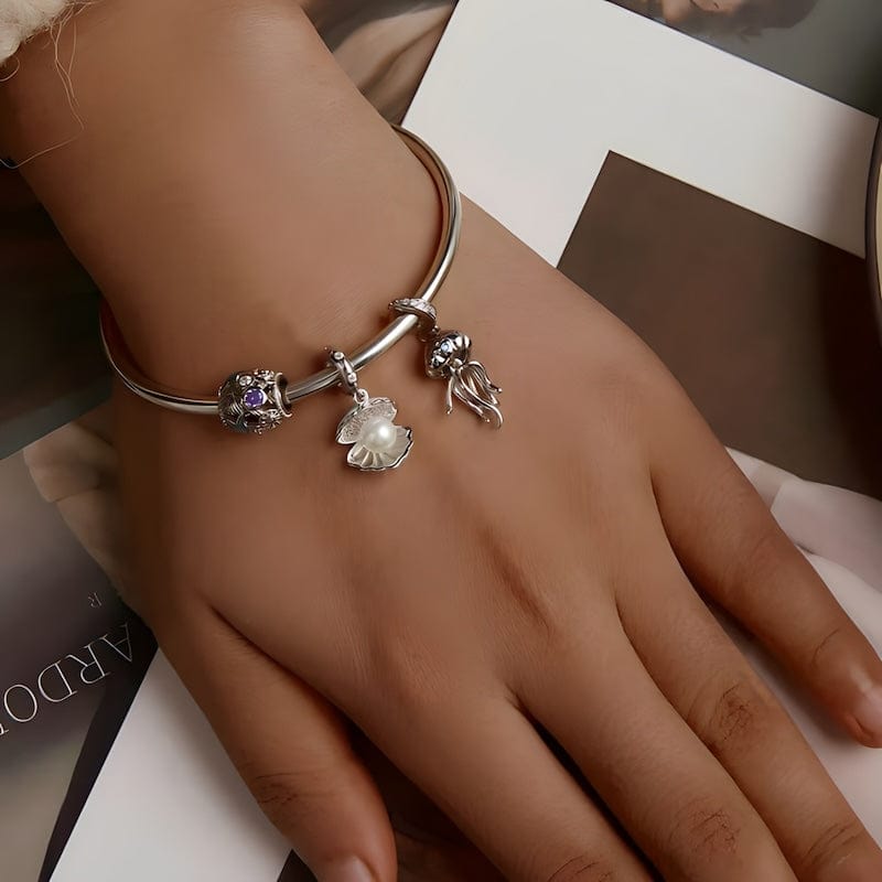 Charms Pearl in Shell Charm Sterling Silver Zircons