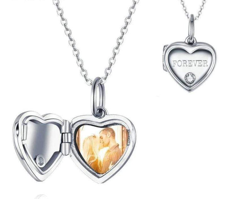 Necklaces Classic Heart Shaped Photo Necklace