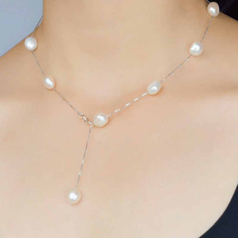 Necklaces Womens Classic Stunning Pearl Necklace White / 45cm